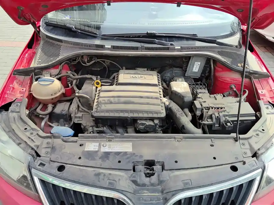 Škoda Skoda Rapid Spaceback 2014 1.6L Manual乐享版 фото 10