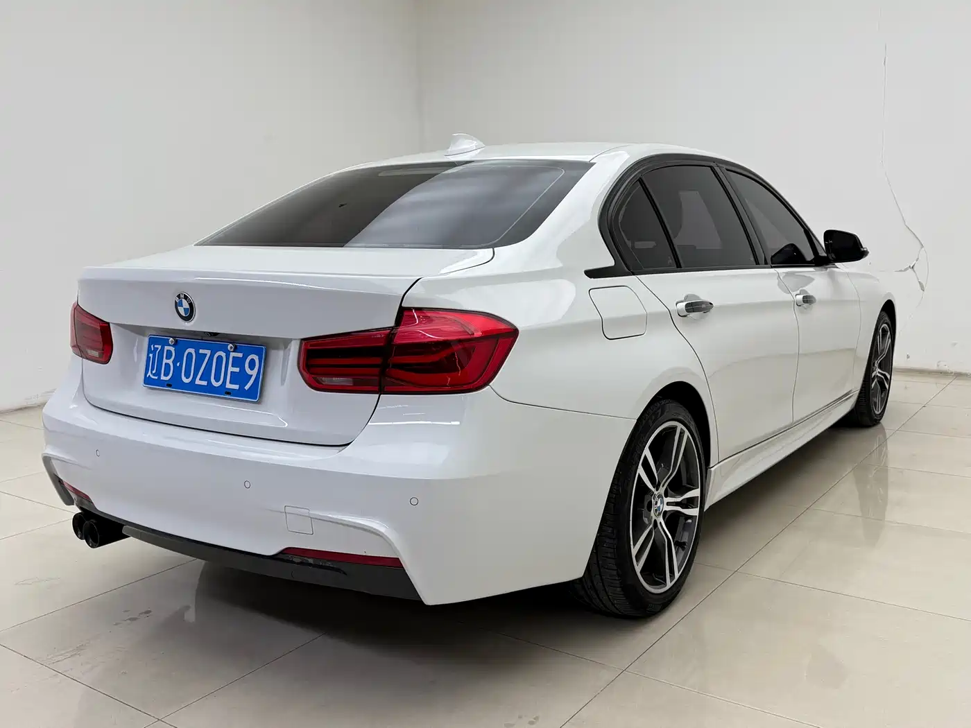 BMW 3 Series 2019 320Li M Luxury Package фото 4