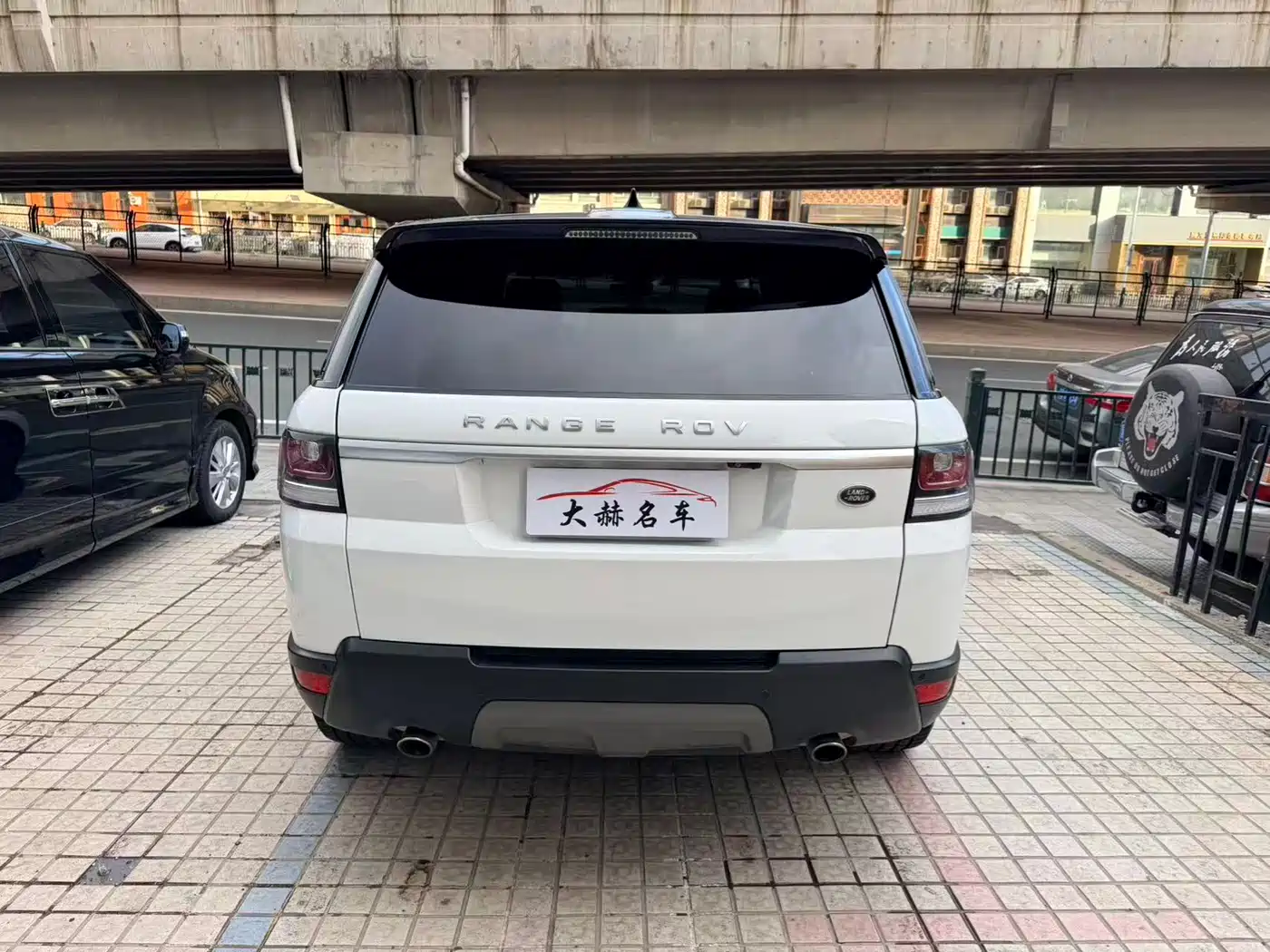 Land Rover Range Rover Sport 2017 3.0 SC V6 SE фото 5