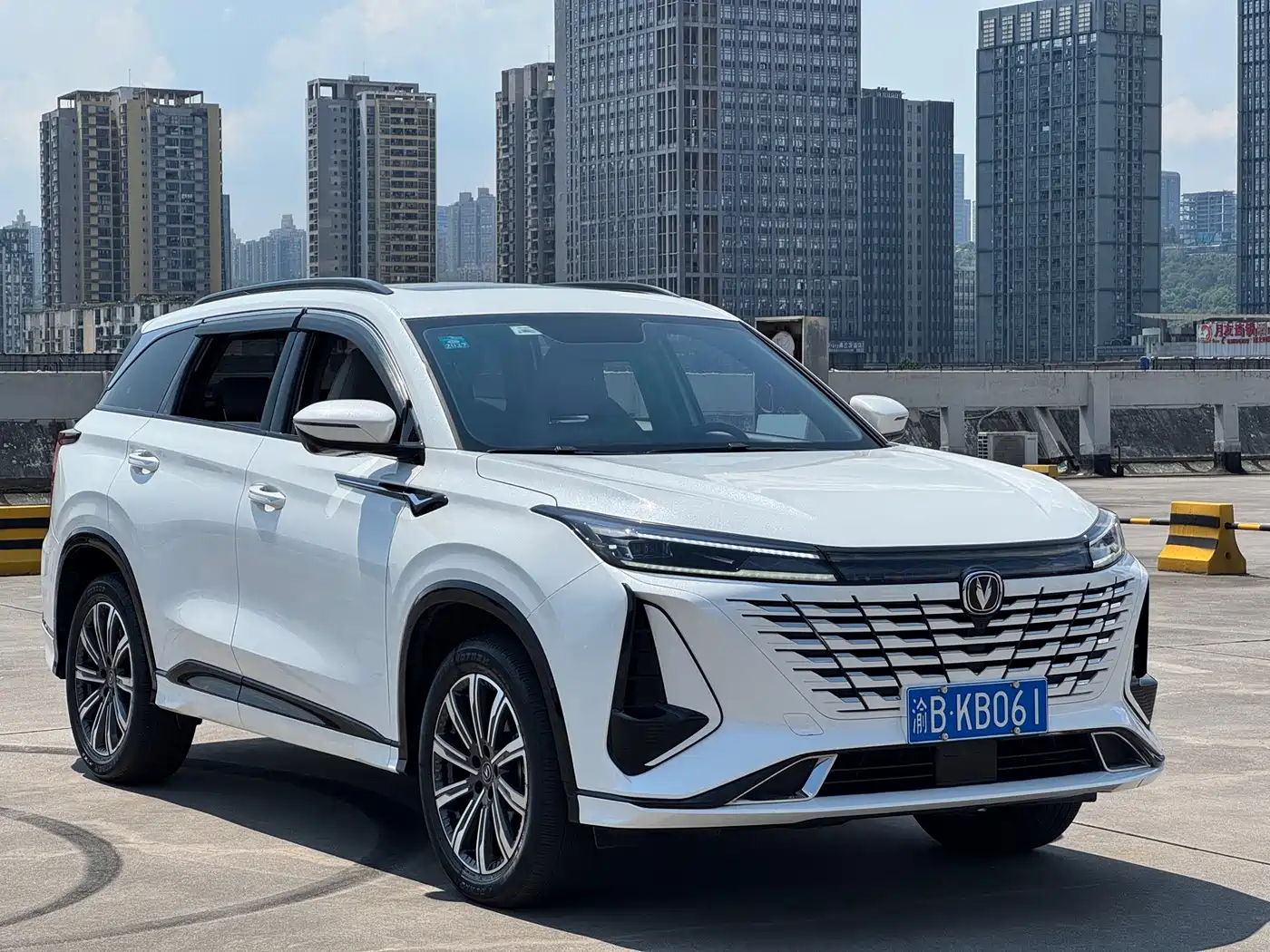 Photo 3 - Changan CS75 PLUS