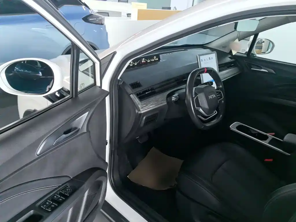 Nezha Auto Nezha V 2024 2022 Trend 300 Lite LFP