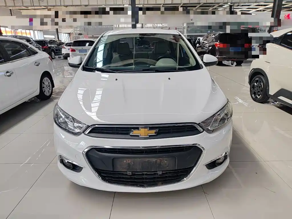 Chevrolet Aveo 2015 2014 Sedan 1.4SE MT Joy Edition