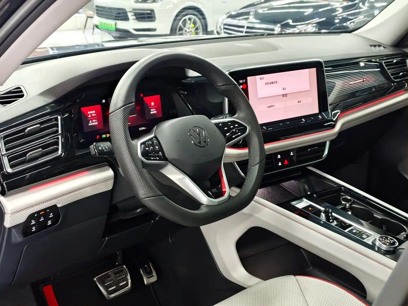 Volkswagen Teramont 2024 Touareg X 380TSI 4WD Dragon Glory Edition фото 4