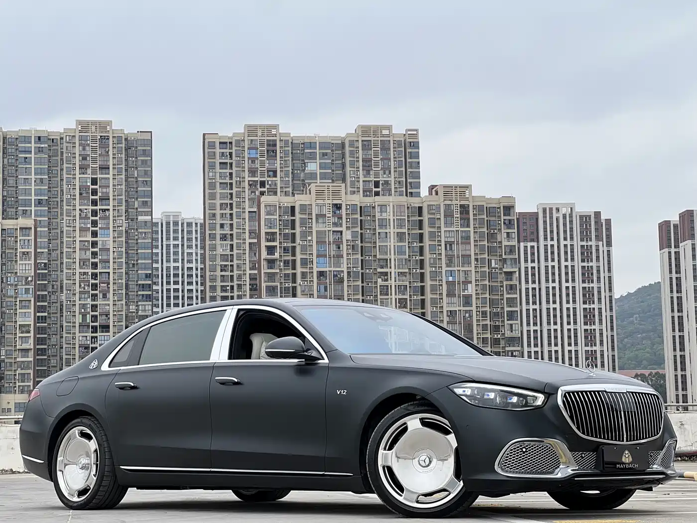 MERCEDES-BENZ MAYBACH S-CLASS