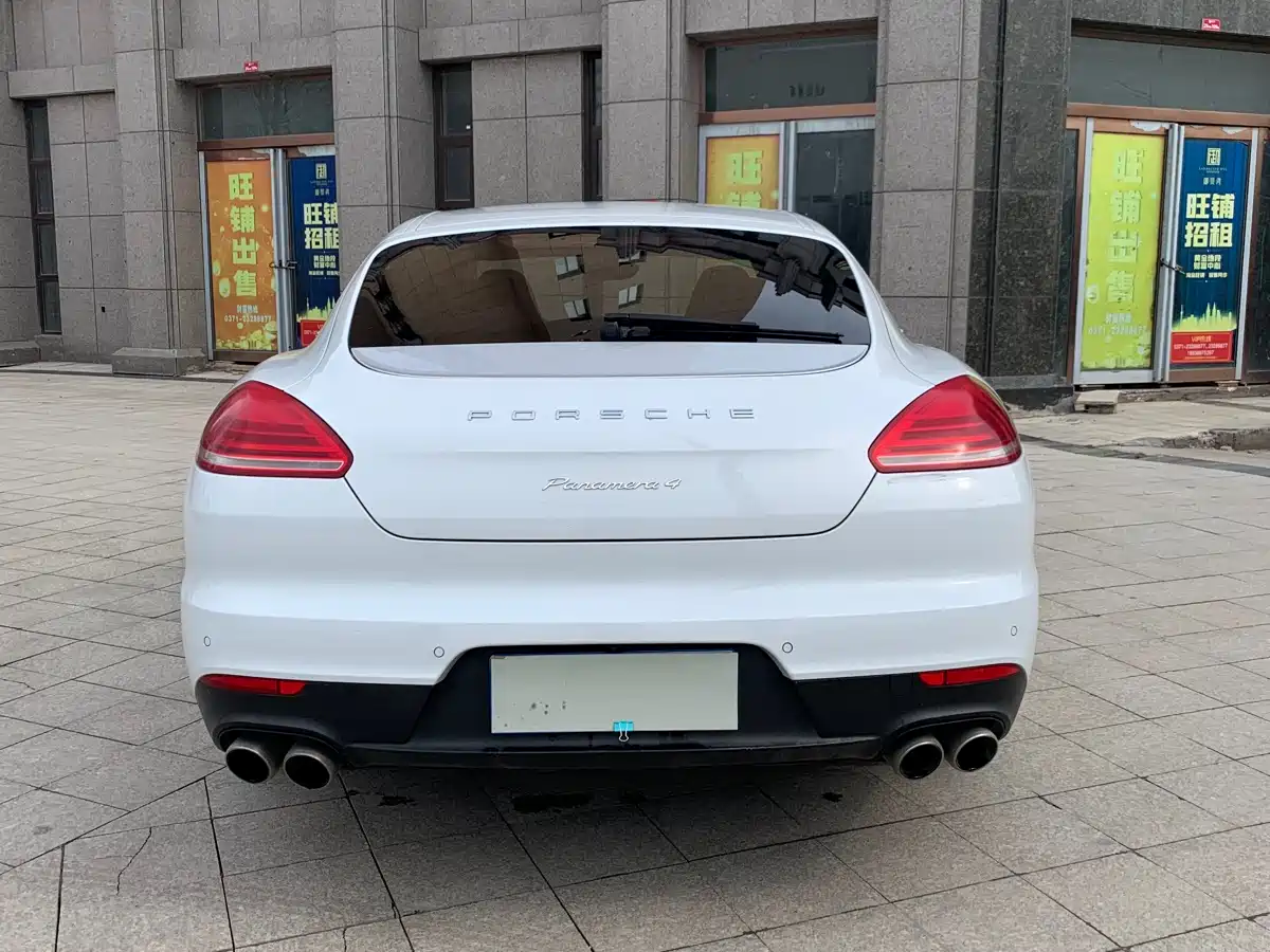 Porsche Panamera 2016 Panamera 4 Executive Edition 3.0T фото 3