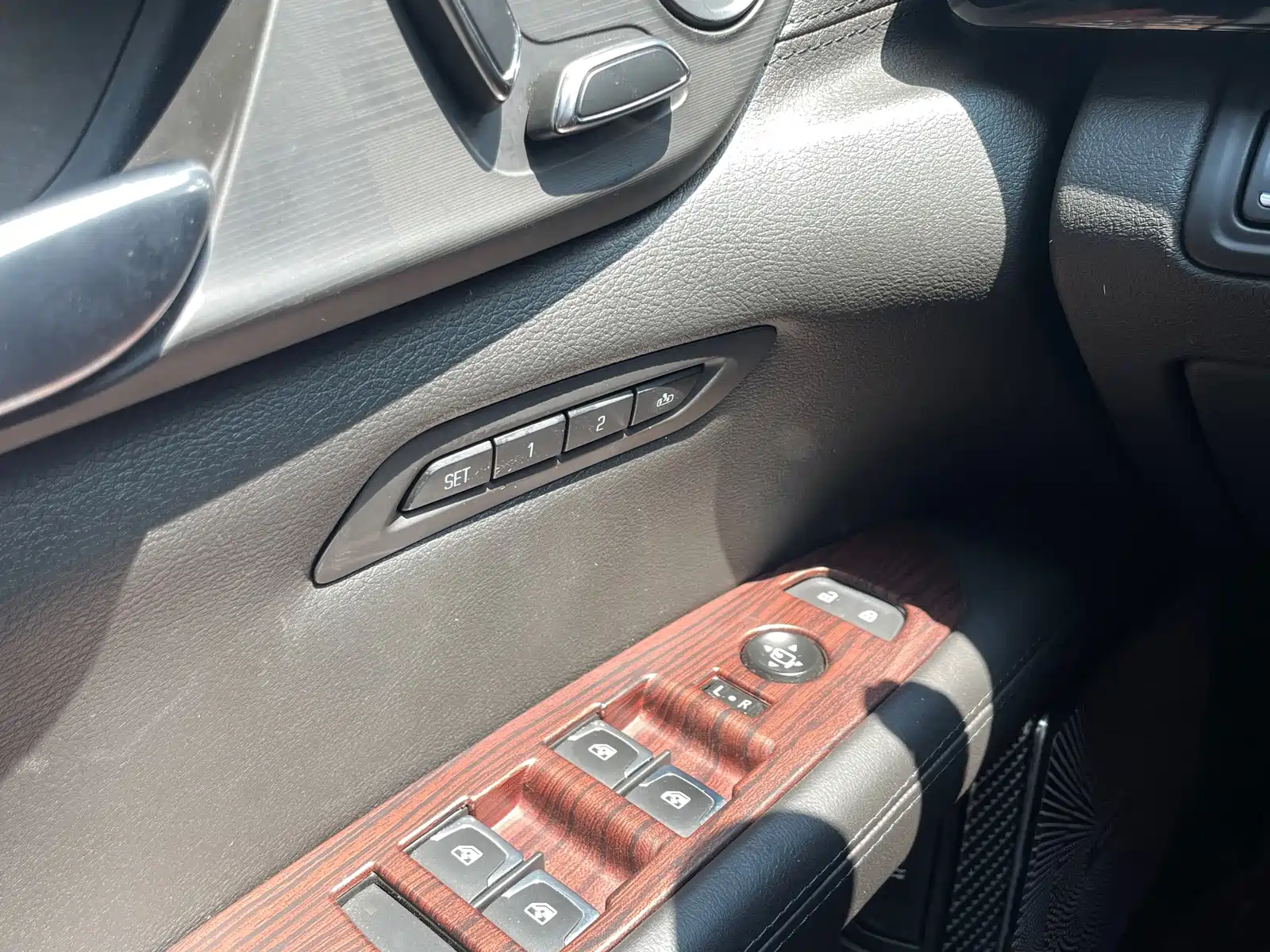 Фото 25 - Cadillac CT6