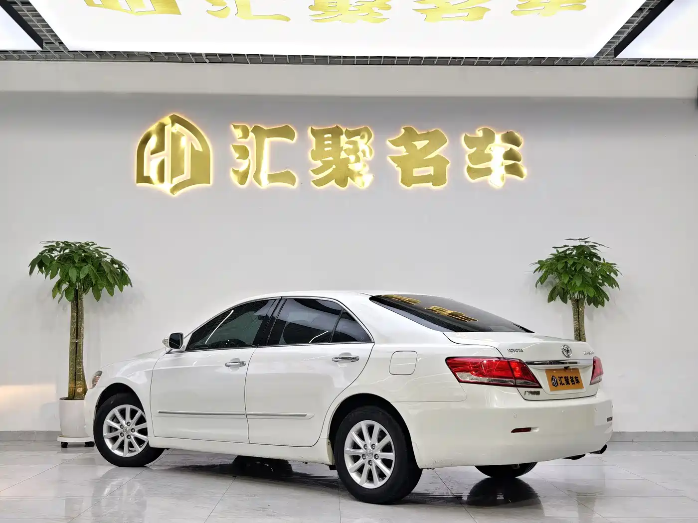 Toyota Camry 2013 200G Classic Luxury Edition фото 7