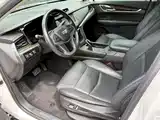 Photo 7 - Cadillac XT5