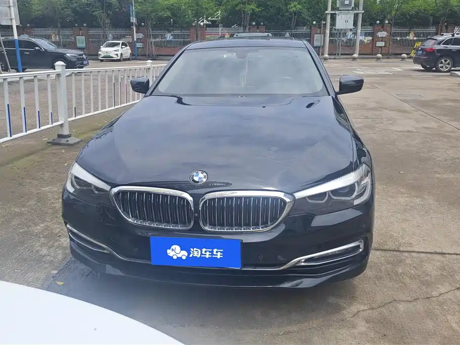 BMW 5 Series 2018 Facelift 530Li Leading Luxury Package фото 2
