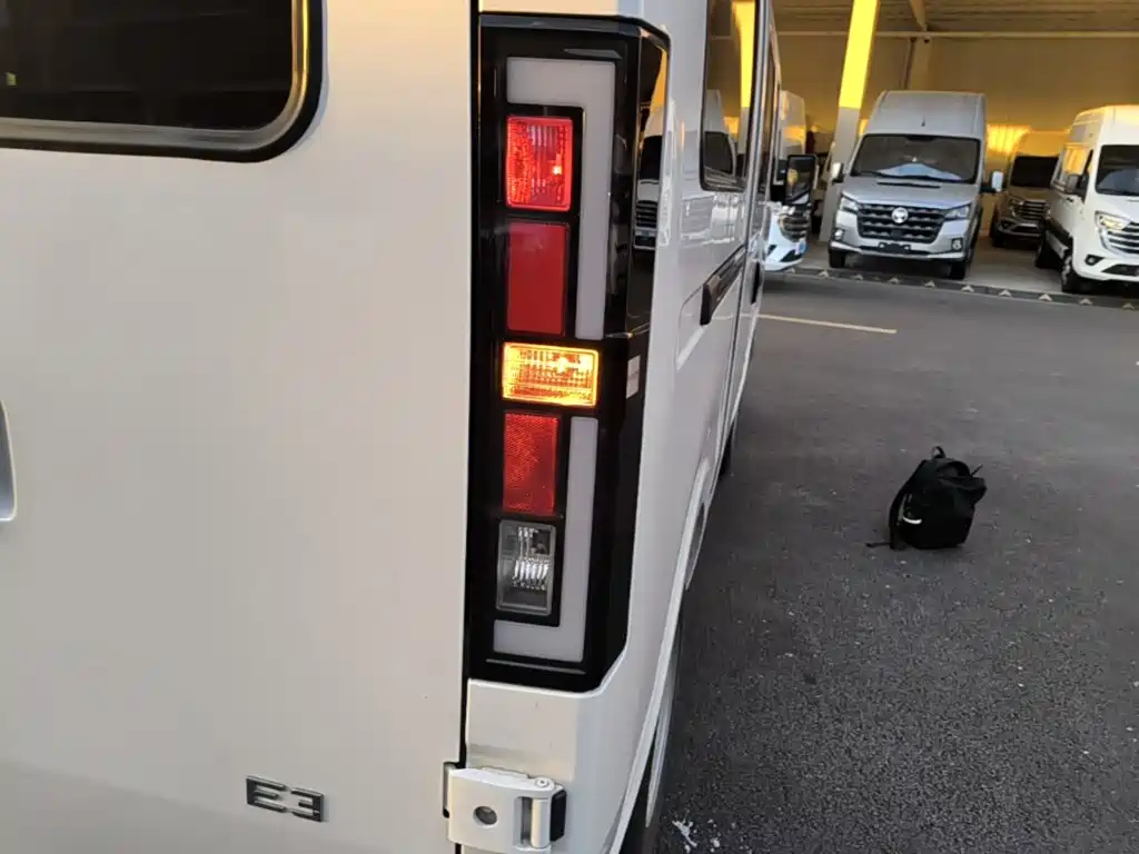 SRM Xinyuan Xinyuan E3 2026 2025 Model Fudi 310KM Utility Passenger