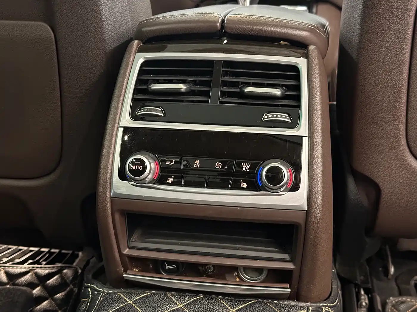 BMW 7 Series 2018 730Li Leading Type Excellence Package фото 17