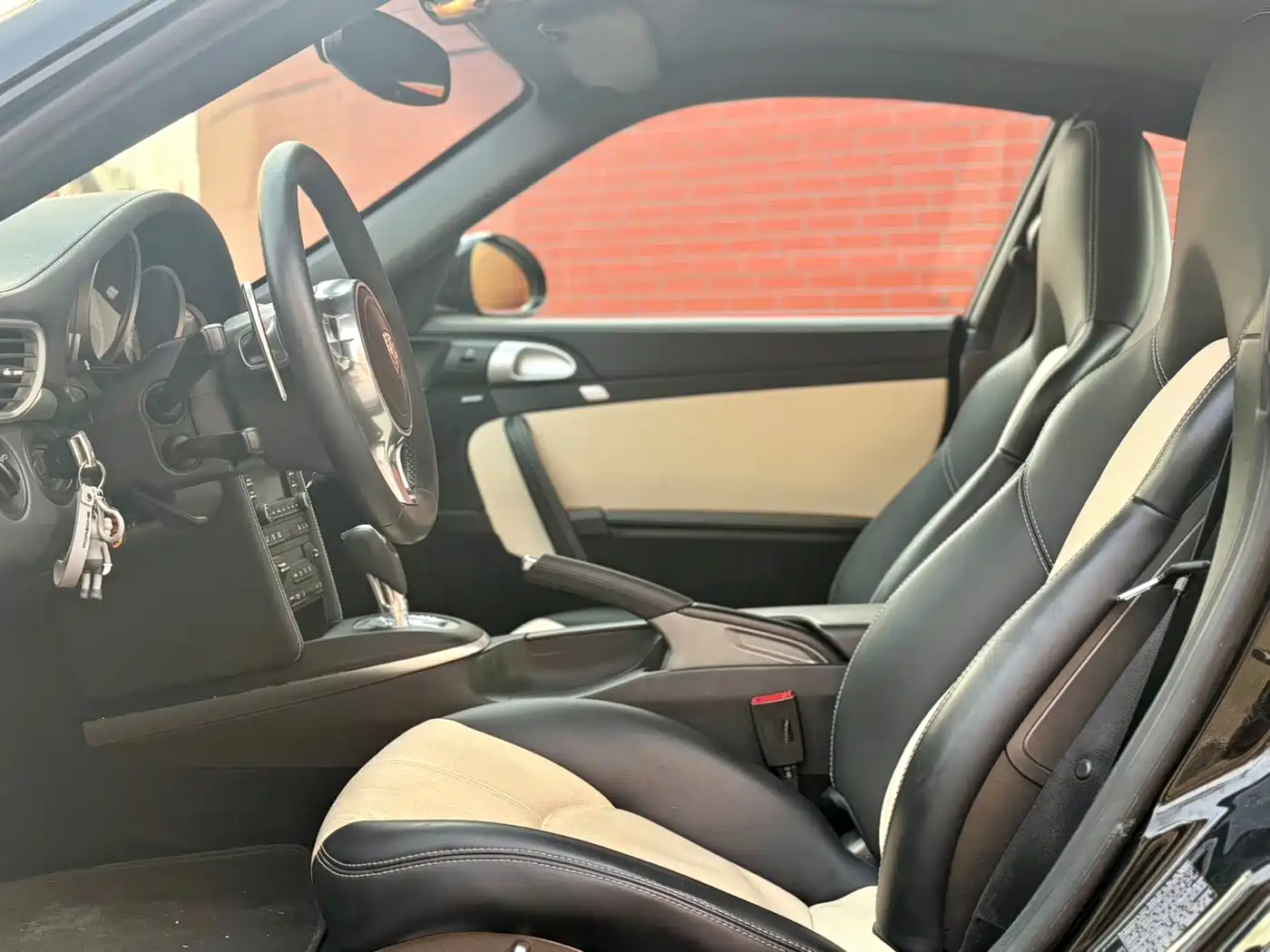 Porsche 911 2010 Turbo S 3.8T фото 11