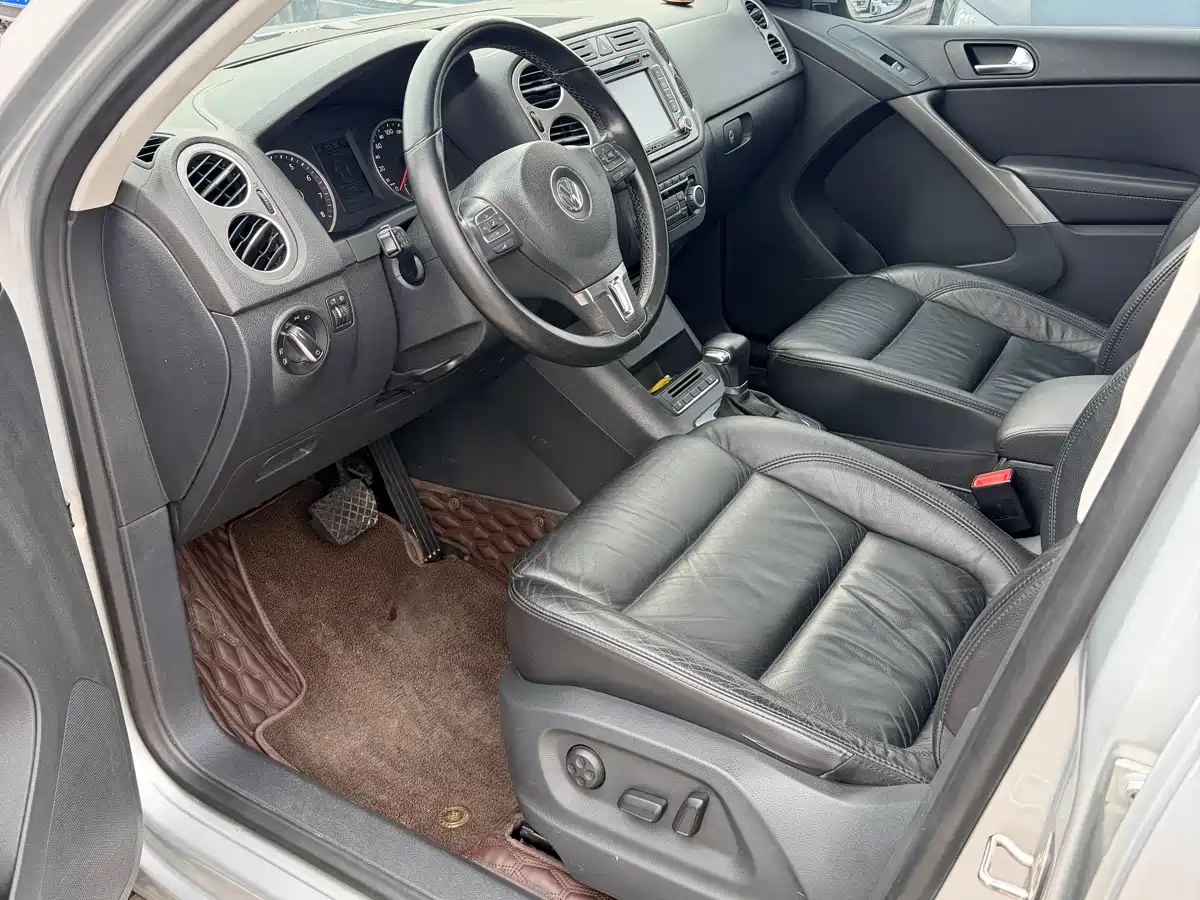 Volkswagen Tiguan 2010 1.8TSI Automatic 2WD Elite фото 7