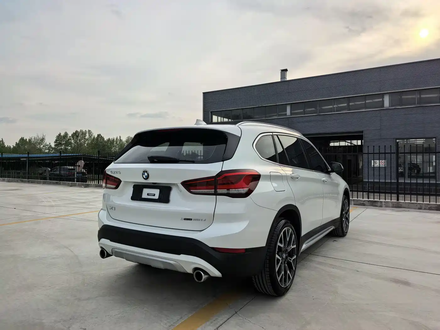 BMW X1 2022 Facelift xDrive25Li Premium Edition фото 7