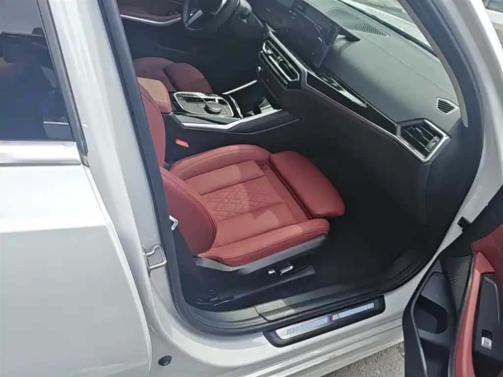 BMW 3 Series 2023 320Li M Sport Package фото 11