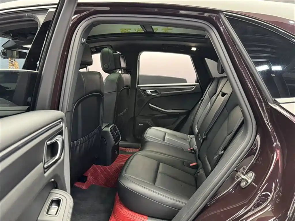 Porsche Macan 2024 Macan 2.0T фото 22