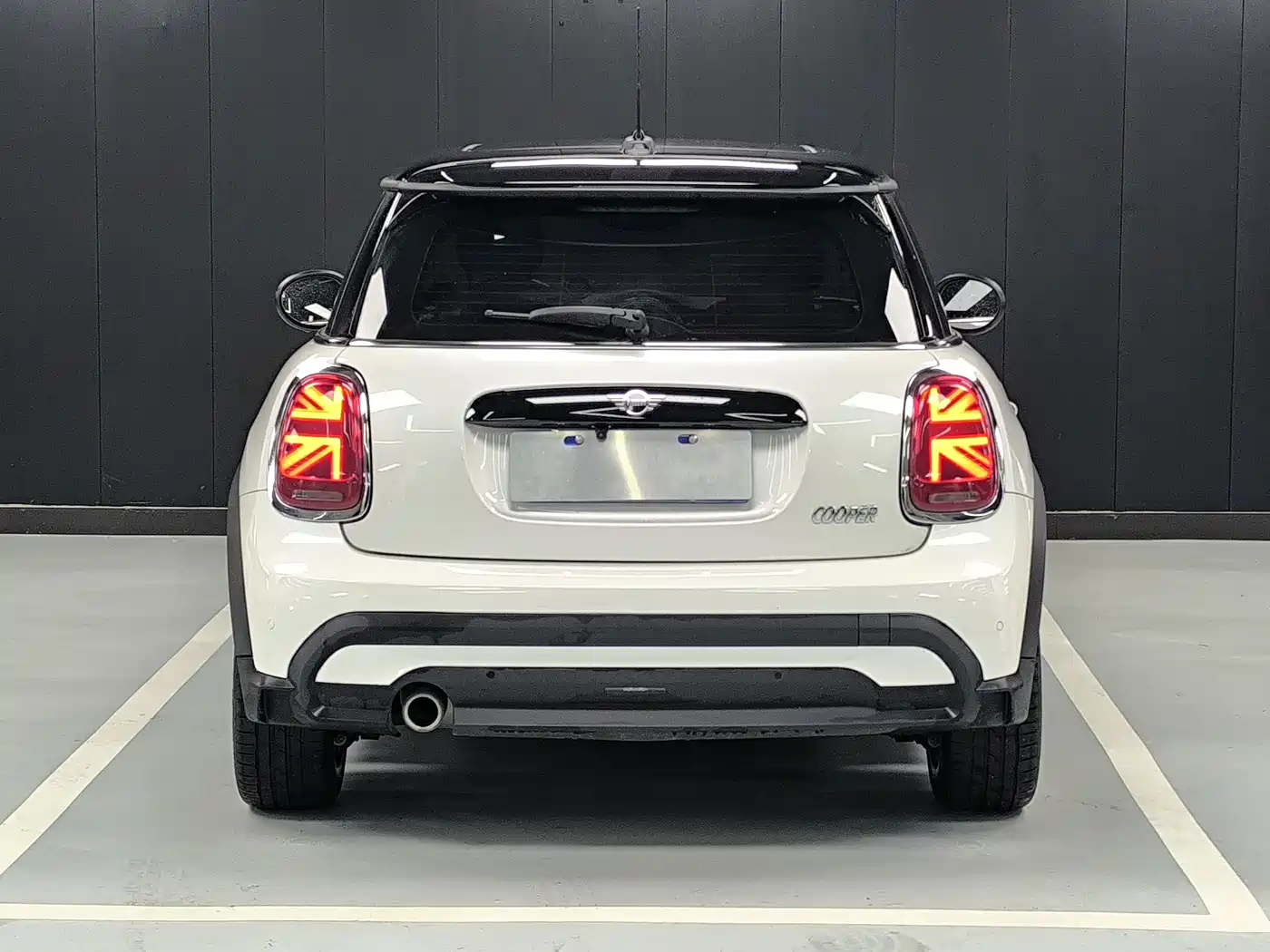 MINI 2023 Facelift 1.5T COOPER Artist фото 18