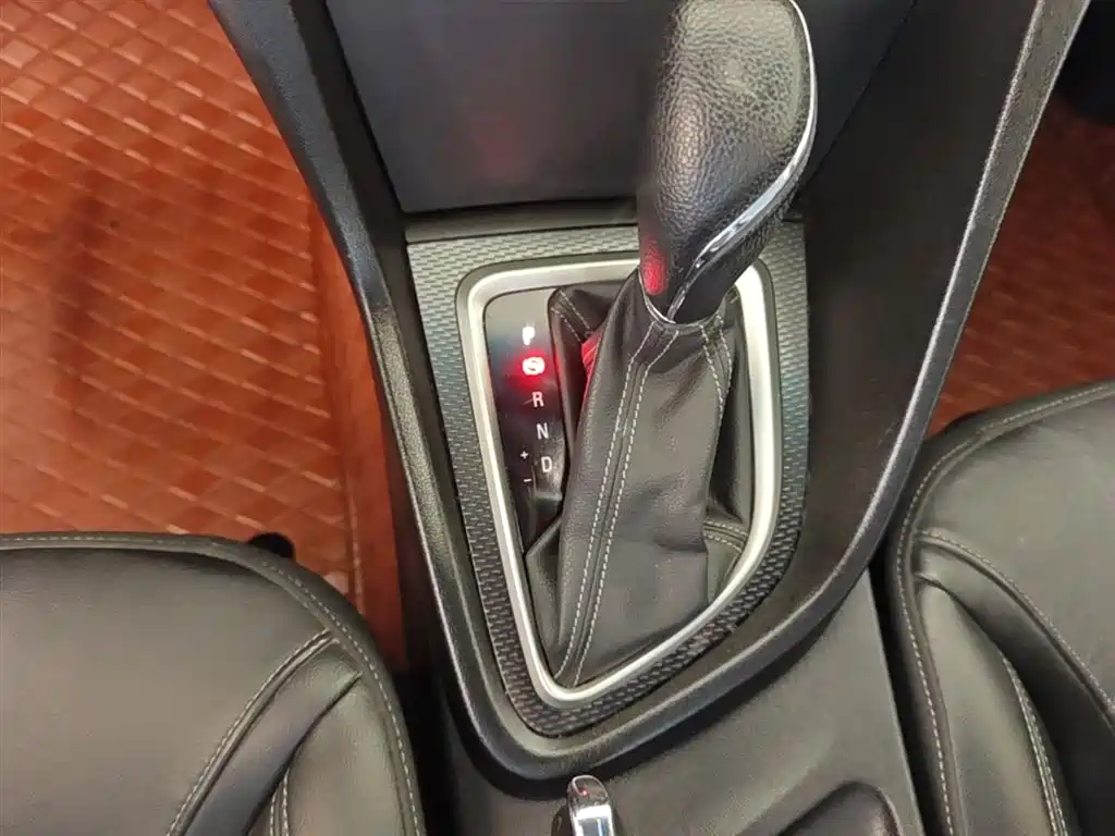 Buick Excelle 2019 18T Auto Connected Elite China VI фото 14