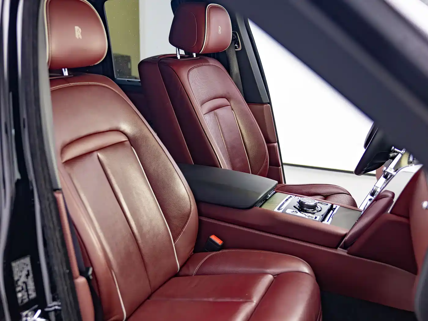 Rolls-Royce Cullinan 2018 4-Seater Version фото 16