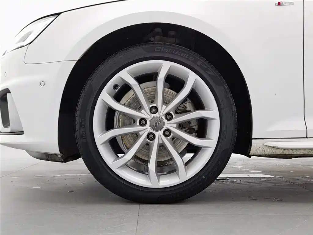 Audi A4L 2019 40 TFSI Fashion (China VI) фото 17
