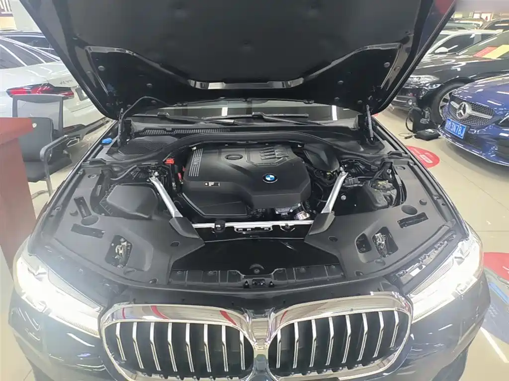 BMW 5 Series 2022 Model Second Facelift 525Li M Sport Package фото 20