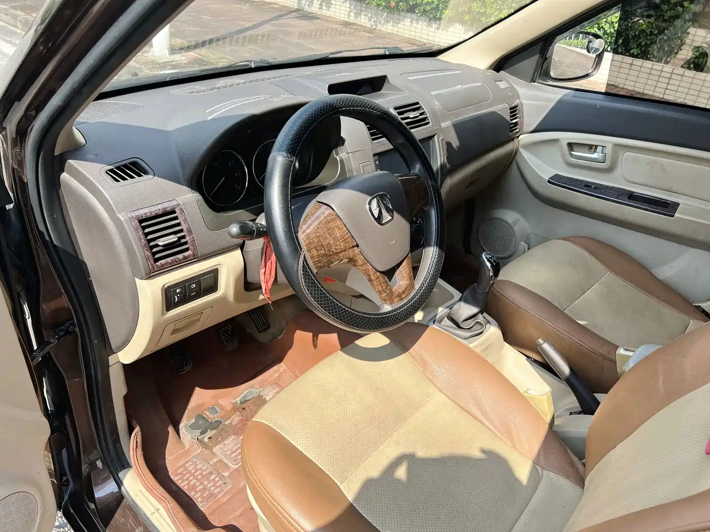 BAIC Weiwang M30 2017 2015 1.5L Comfort Model DAM15