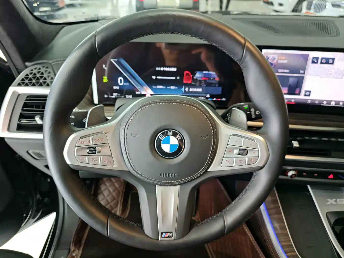 BMW X5 2023 xDrive 40Li M Sport Black Night Package фото 12