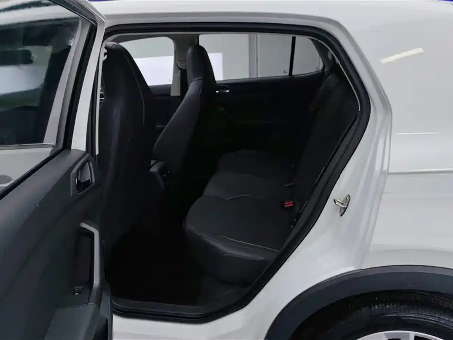 Volkswagen T-Cross 2019 1.5L Automatic Comfort Edition фото 11