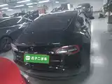 Фото 6 - Tesla Model 3