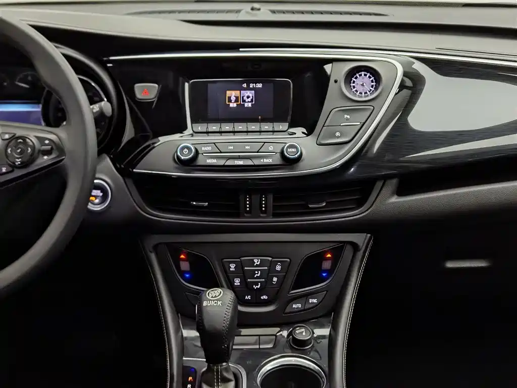 Buick Envision Plus 2016 20T 2WD Leading фото 12
