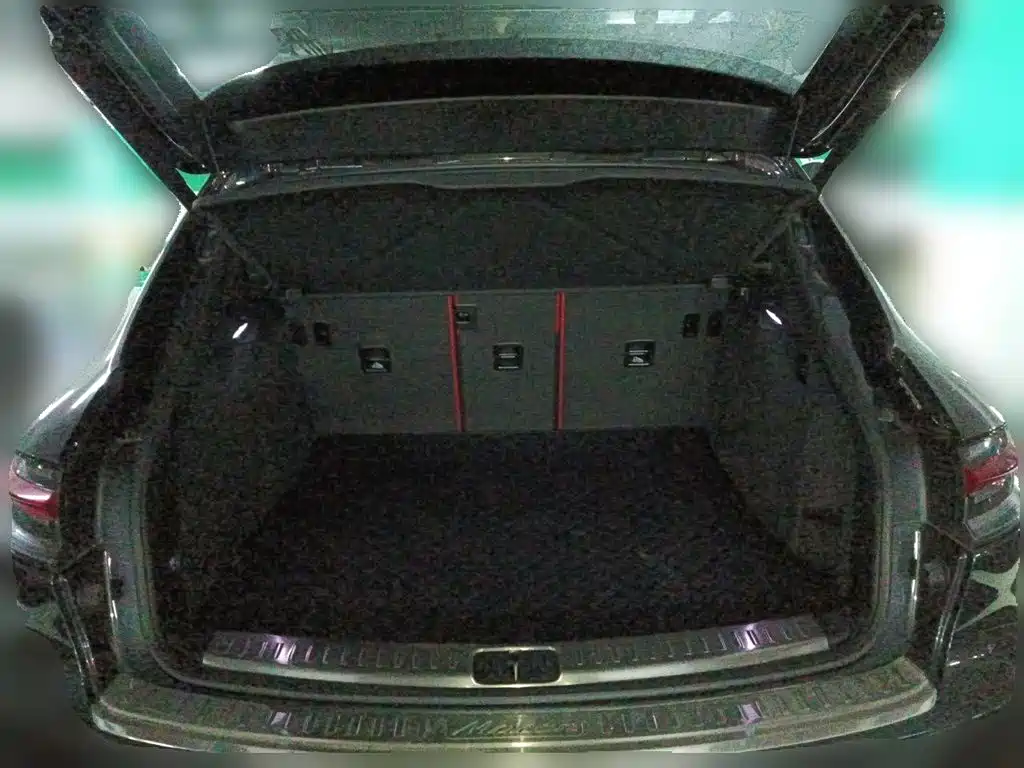 Фото 15 - Porsche Macan