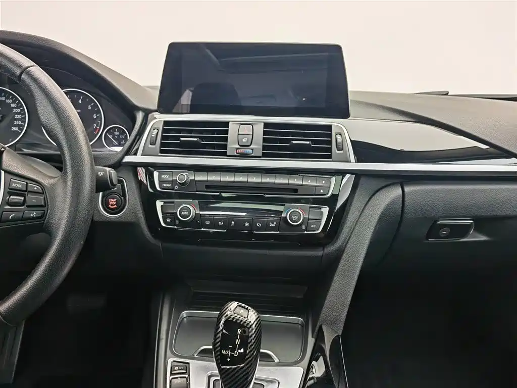 BMW 3 Series 2016 320Li Progressive фото 12