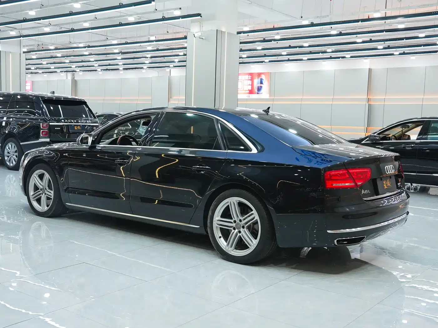 Audi A8 2012 A8L 6.3 FSI W12 quattro фото 8