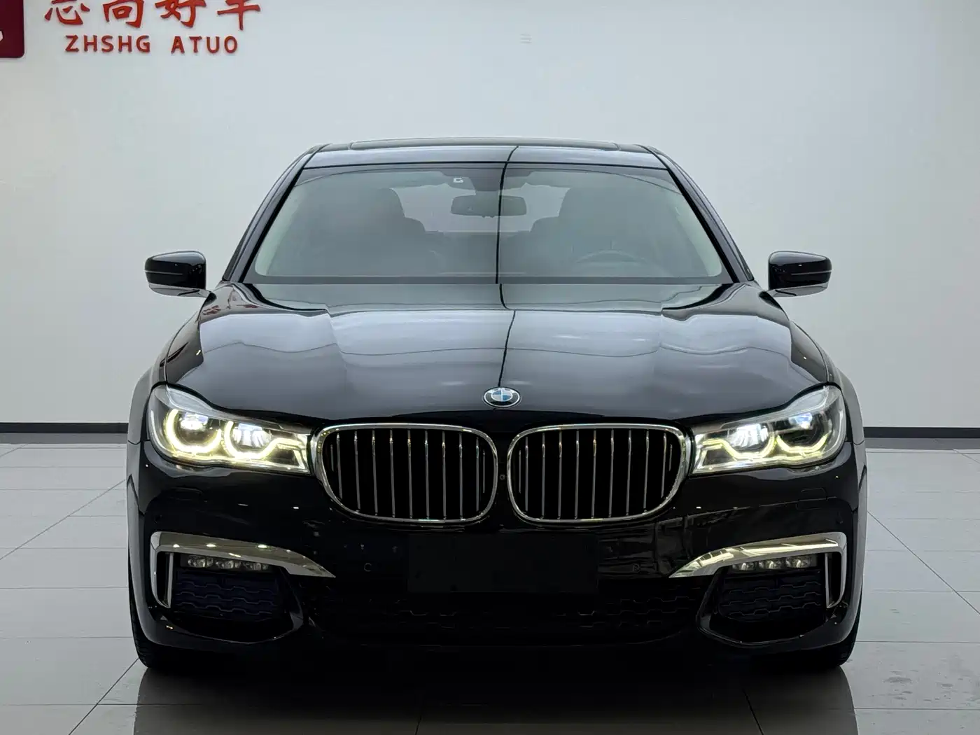 BMW 7 Series 2016 730Li Luxury фото 2