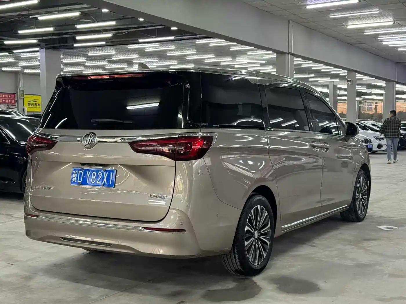 Buick GL8 2023 ES Landmaster Luxury Harmony Edition фото 9