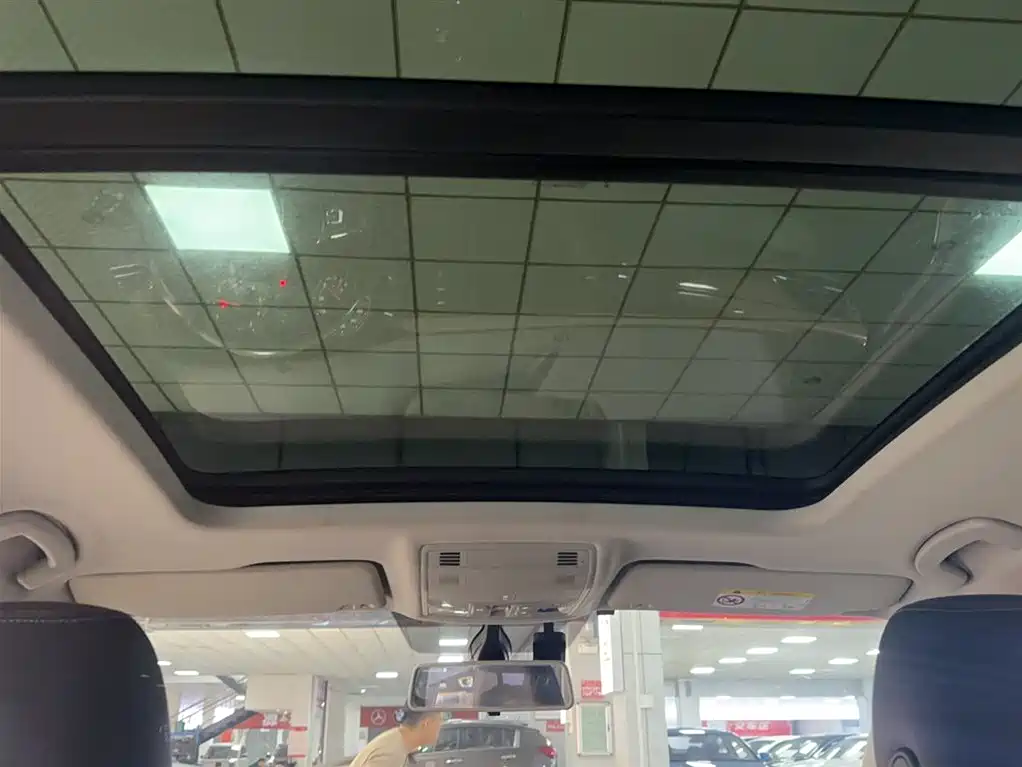 VOLKSWAGEN TUYUE