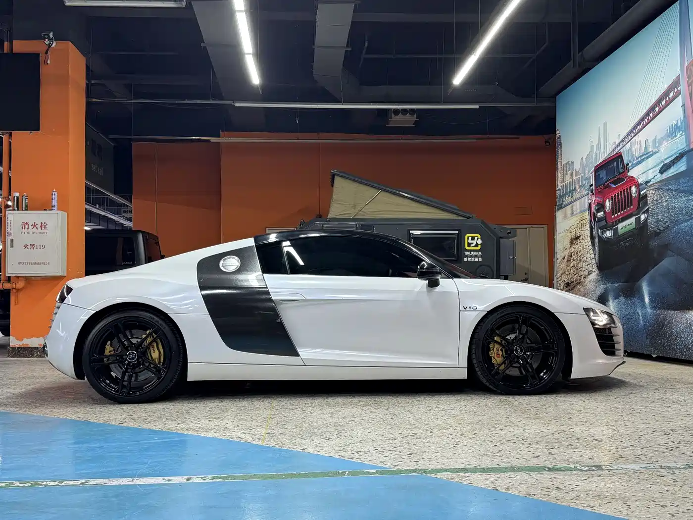 Audi R8 2007 4.2 FSI quattro фото 12