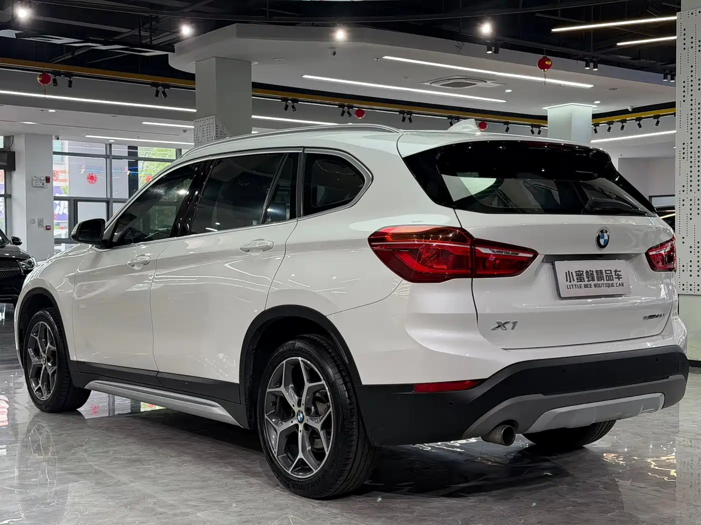 BMW X1 2019 sDrive18Li Premium Model фото 14