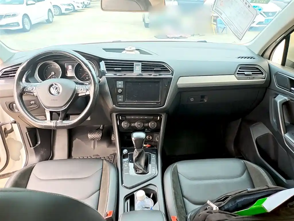 Volkswagen Tiguan L 2019 330TSI Automatic 2WD Panorama Comfort Edition China VI фото 10