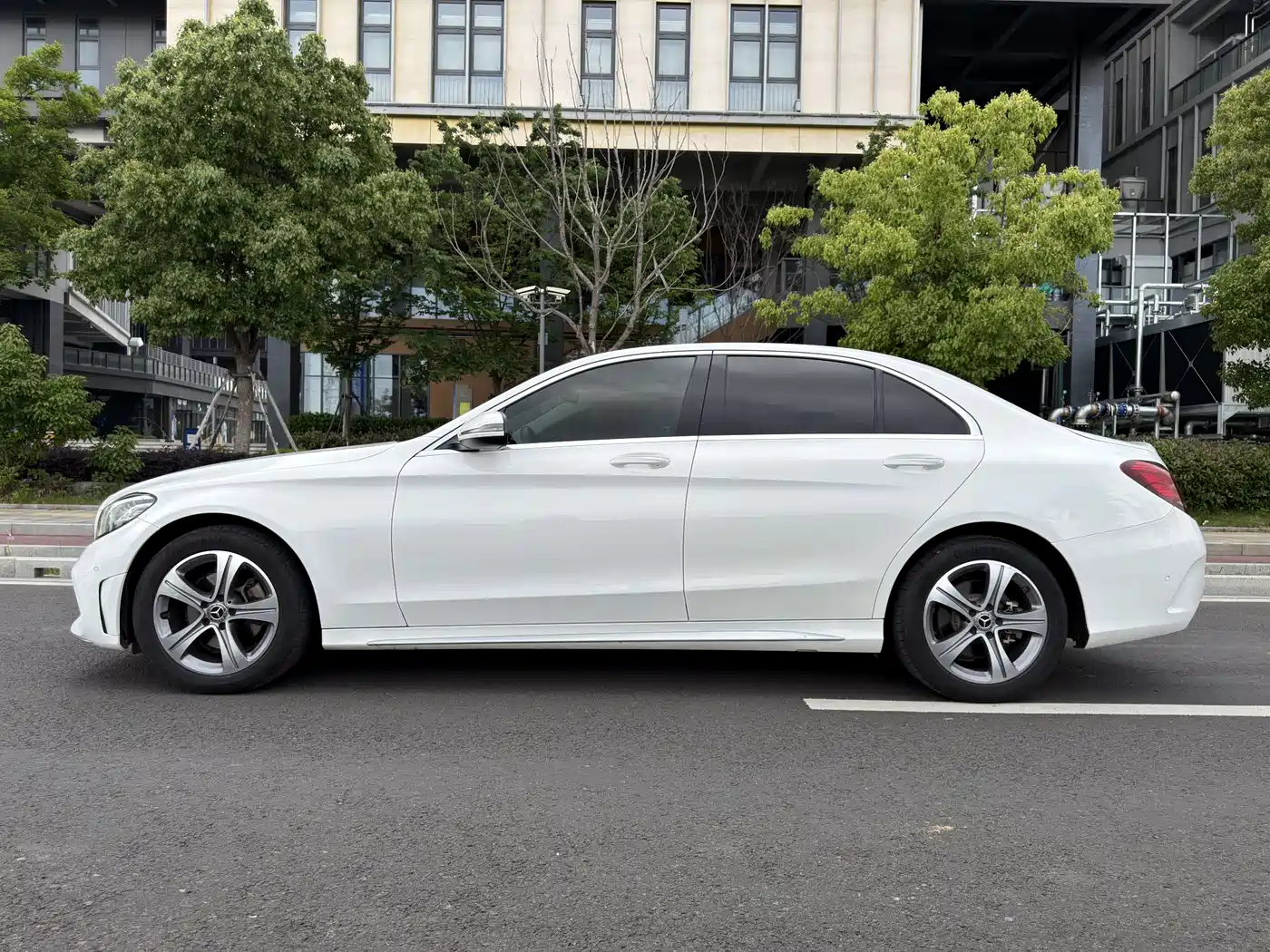 MERCEDES-BENZ CLASS C