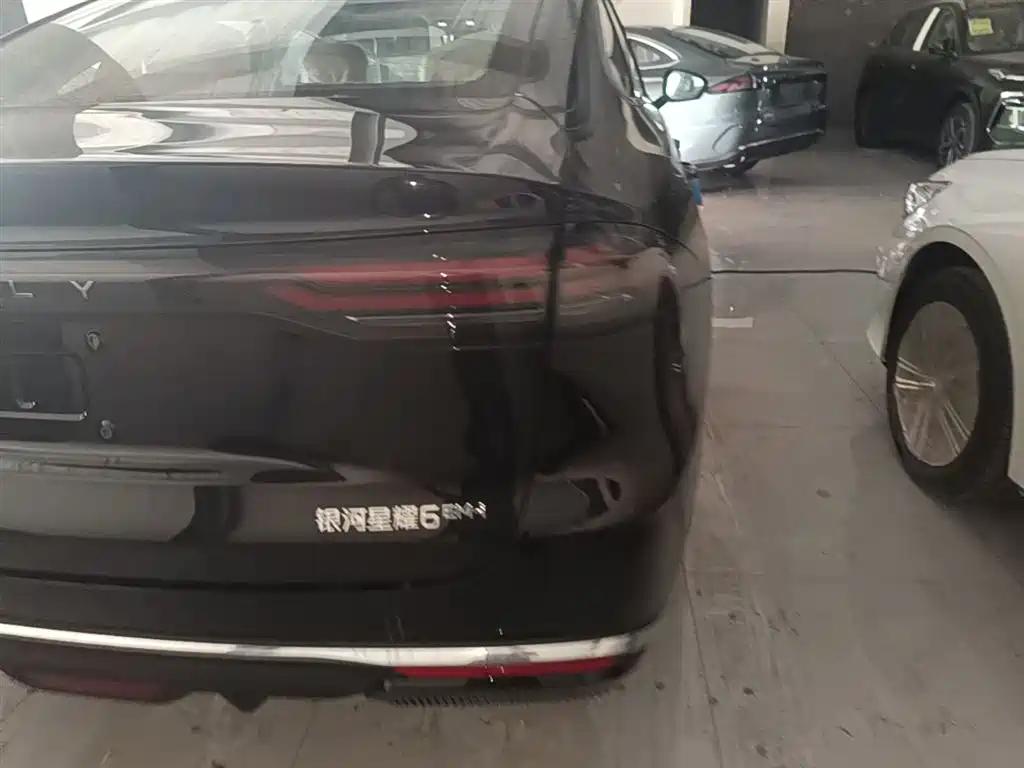 Geely Galaxy Galaxy Stellar 6 2025 Base Version фото 8