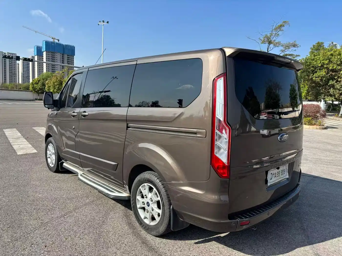Ford Tourneo 2017 2017 2.0T Automatic Elite Edition