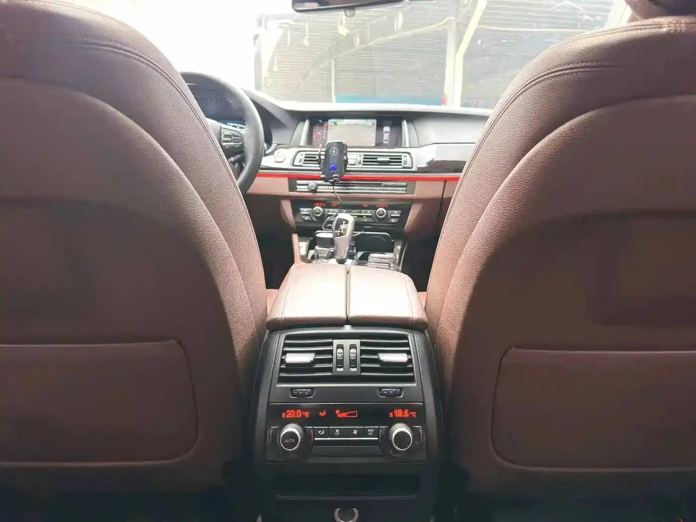 Фото 12 - BMW 5 Series