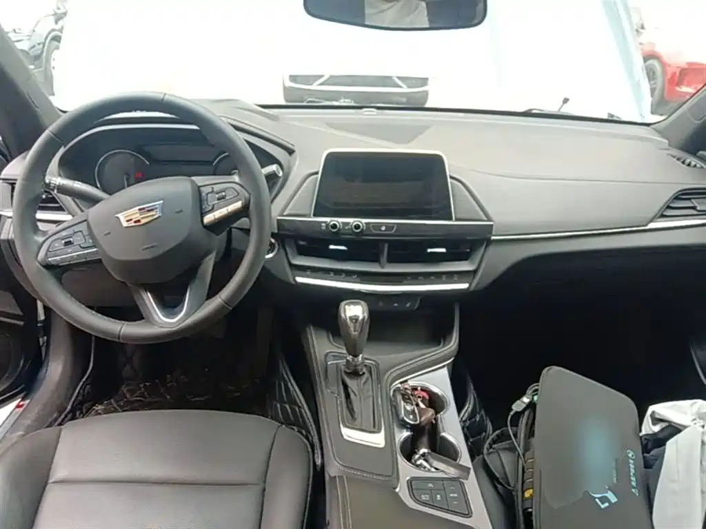 Cadillac CT4 2023 28T Luxury Model фото 10