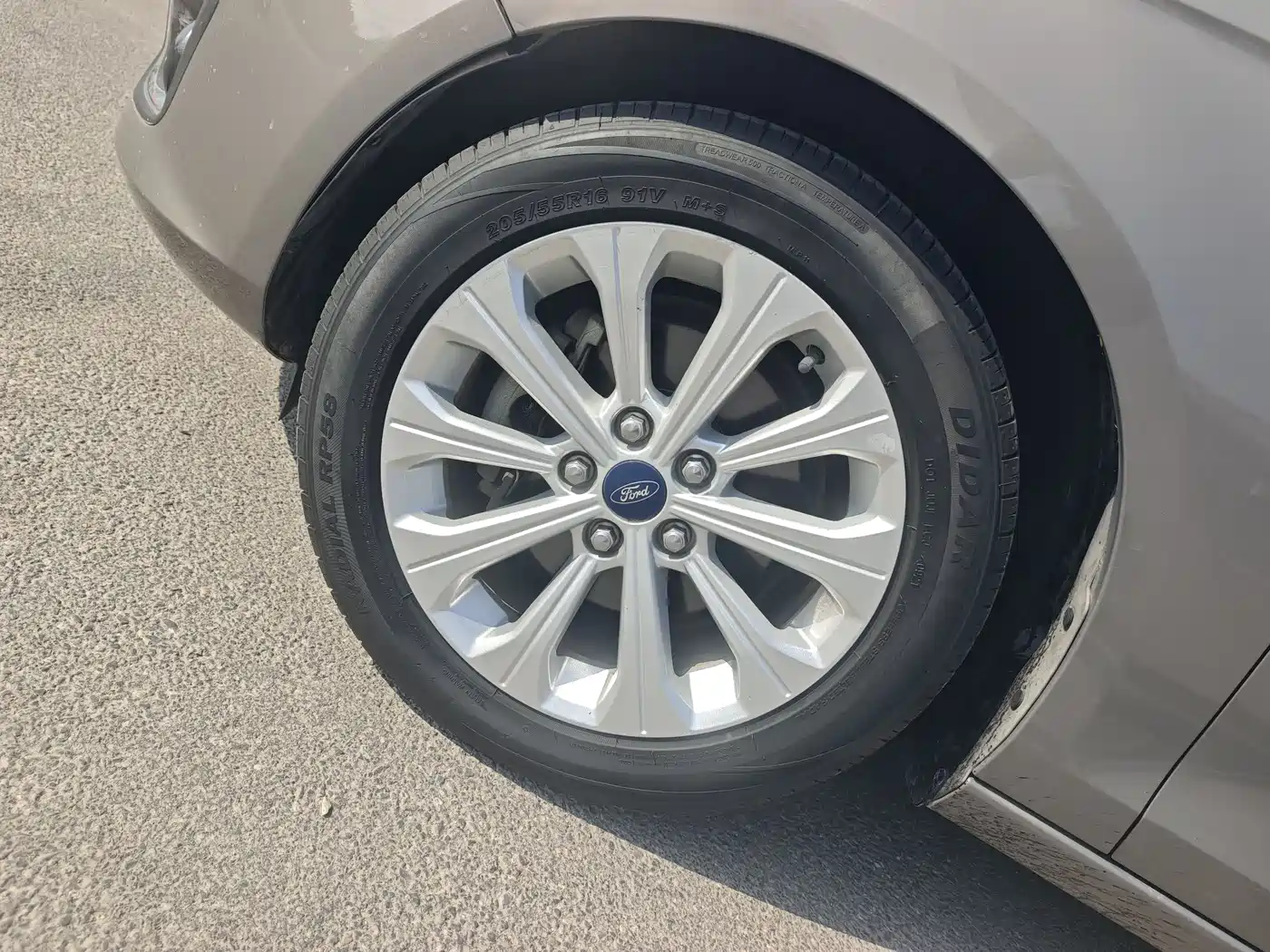 Ford Escort 2015 2015 1.5L Manual Fashion