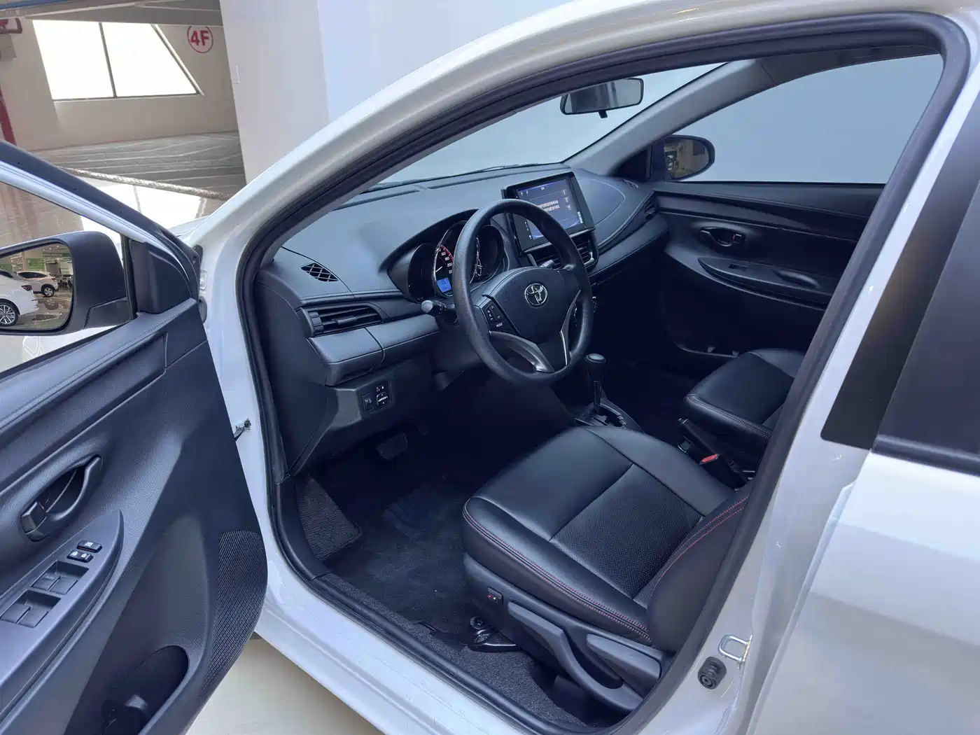 Toyota Vios FS 2022 1.5L CVT Sharp Speed CARE Edition фото 10