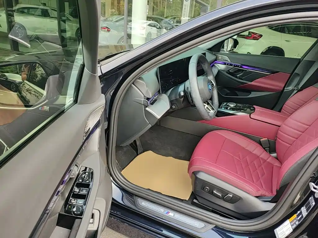 BMW i5 2026 2025 eDrive 40L M Sport Package