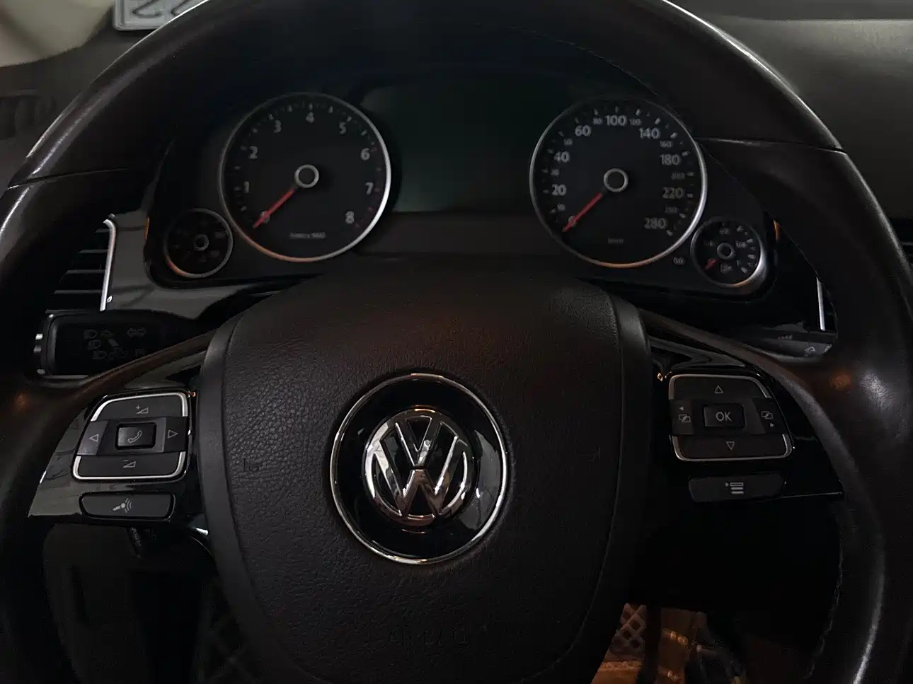 Volkswagen Touareg 2017 3.0TSI Explorer Edition фото 13