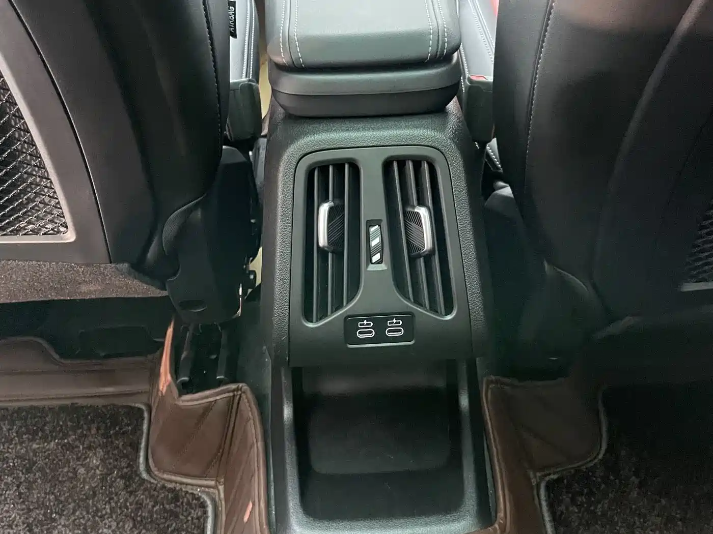 BMW X1 2023 sDrive20Li X Design Package фото 23