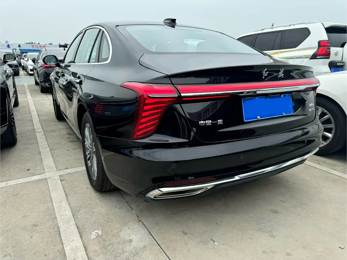 Hongqi H5 2024 1.5T DCT Smart Connect Flag Rhythm Edition фото 10